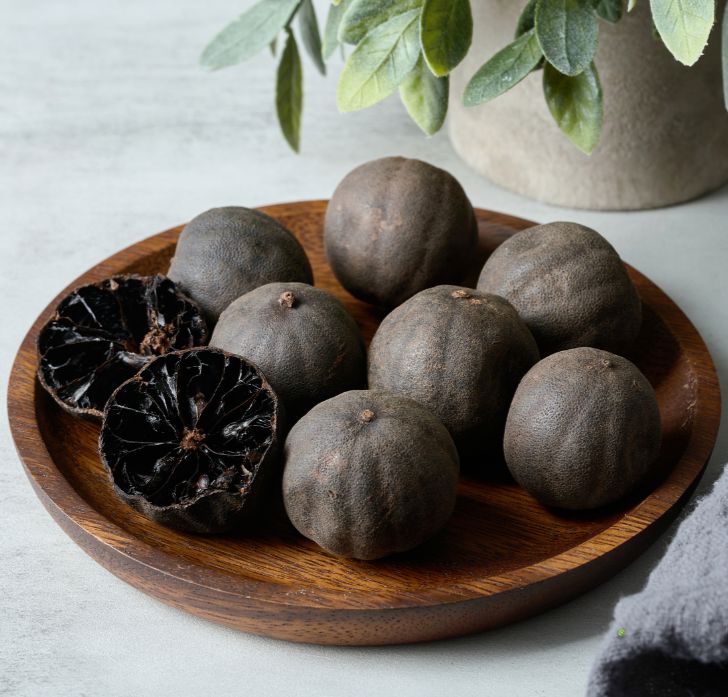 Schwarze Limette (Loomi) Gewürz Obstwelt