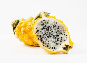 Gelbe Drachenfrucht aus Südamerika mit gelber Schale und weißem Fruchtfleisch
