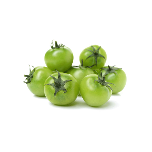 Grüne Strauchtomaten mit frischer grüner Farbe am Strauch
