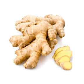 Frischer Ingwer mit hellbrauner Schale und aromatischem Inneren