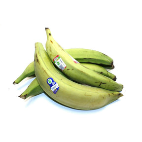 Kochbananen Platanos mit grüner bis gelber Schale